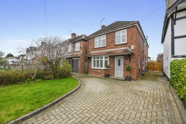 Thumbnail Detached house for sale in Chelmerton Avenue, Chelmsford