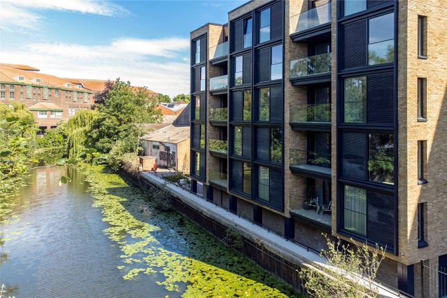 Thumbnail Flat for sale in Riverside Apartments, Piccadilly, York, North Yorkshire