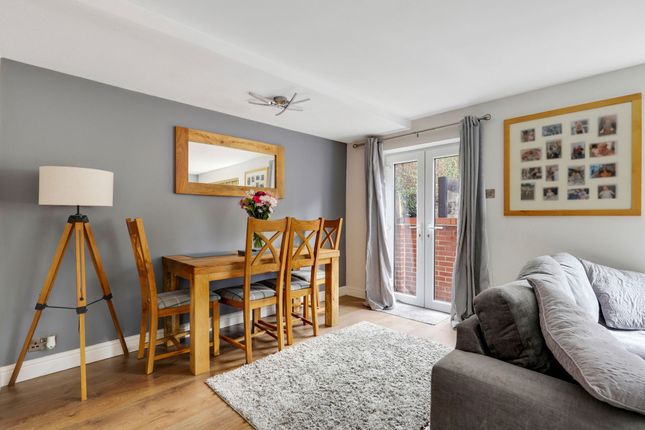 11 Perlethorpe Drive, Nottingham photo 4