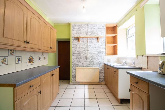 48 North Road, Newport photo 3