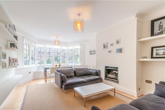Thumbnail Flat to rent in Glenalmond House, Manor Fields, Putney, London
