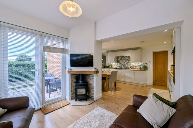 14 Fennel Grove, South Shields photo 2