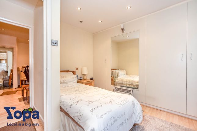 Flat for sale in Baldwyns Road, Bexley