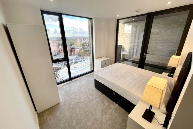 Flat to rent in Fiftyfive, 55 Queen Street, Salford