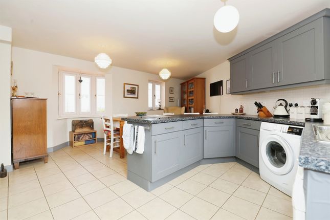 Semi-detached house for sale in Longfellow Road, Stratford-Upon-Avon