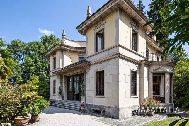 Thumbnail Villa for sale in Corso Umberto I, 71, 28838 Stresa Vb, Italy