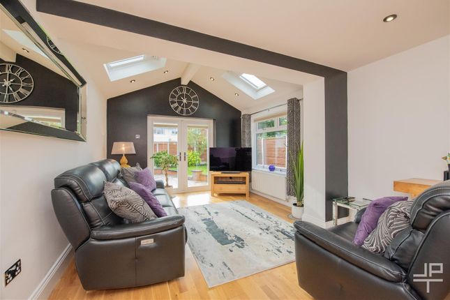 19, Millbrook Avenue, Manchester photo 2