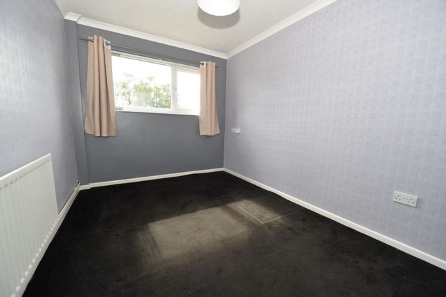 Charnwood Crescent, Eastleigh photo 3