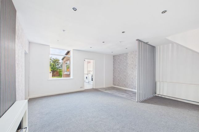 76 Biggar Road, Motherwell photo 4