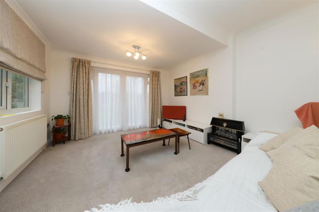 80, North View, Pinner photo 3