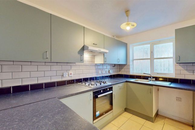 27 Tollgate Drive, Hayes photo 3