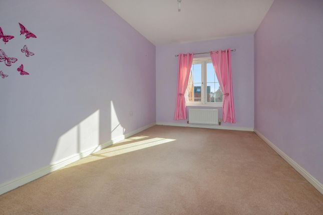 32, Violet Way, Ashford photo 4