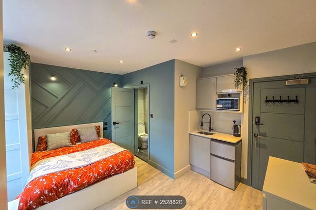 Room1