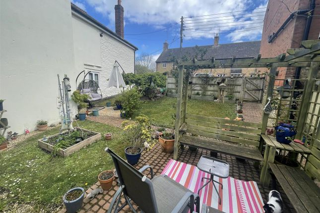 Thumbnail Cottage for sale in Silver Street, Misterton, Crewkerne