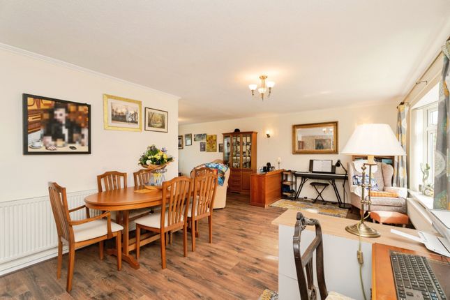23, Sharman Avenue, Thetford photo 3