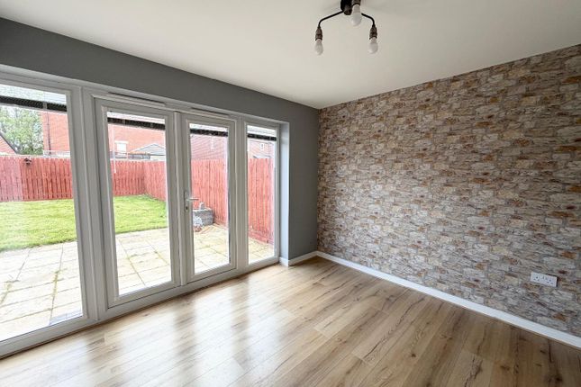 98, Sculptor Crescent, Stockton-On-Tees photo 3