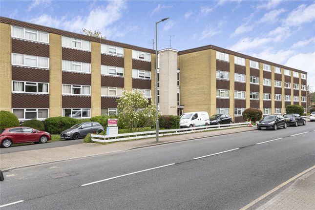 Thumbnail Flat for sale in Bourne Way, Bromley