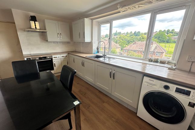 61, Nottingham photo 3