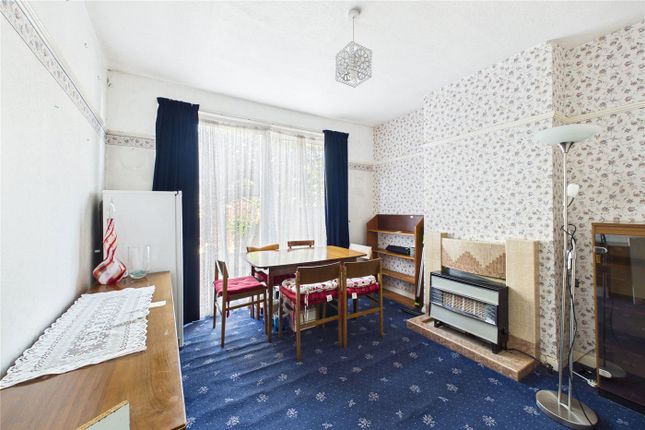 22, Meadfoot Road, London photo 4