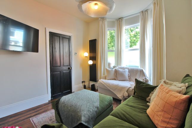 115, Meyrick Road, Portsmouth photo 3