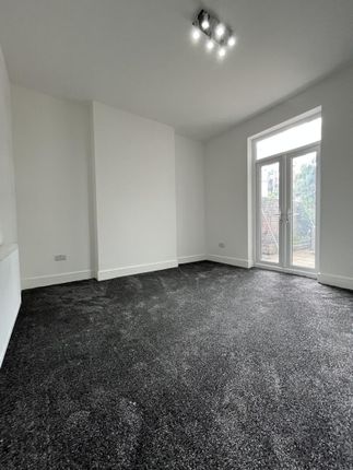 58A, Montague Road, Hounslow photo 2