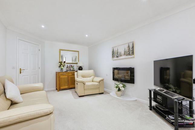 1, Cypress Court, 47, Fisher Street, Devon photo 3
