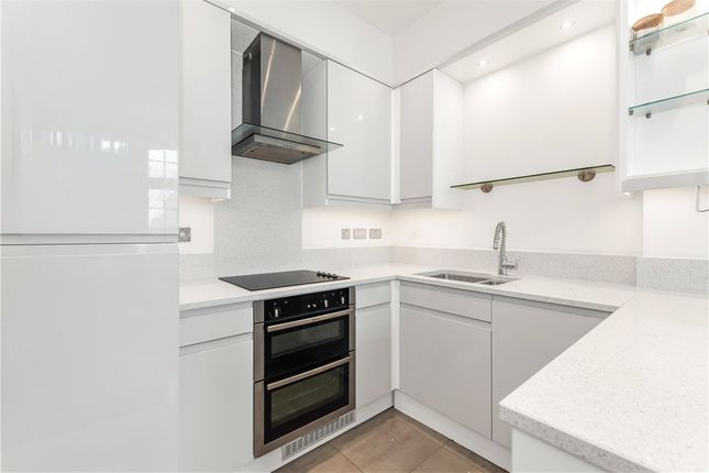 Apartment 302,, The Residence, York photo 3
