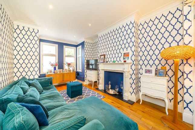 39, Kenilworth Avenue, London photo 4