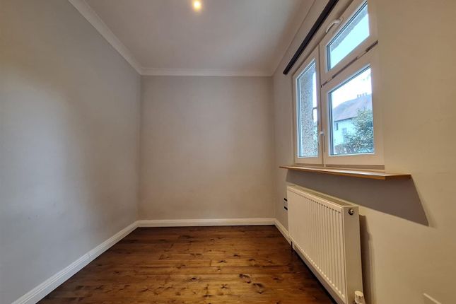 112, Marvels Lane, London photo 5