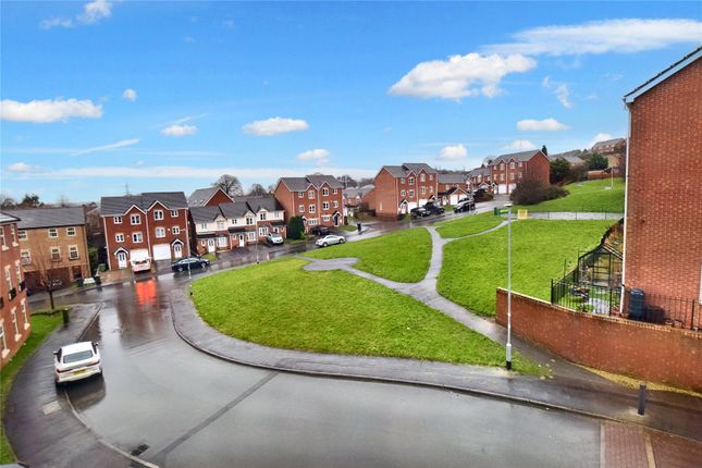 Town house for sale in Raynville Gardens, Leeds, West Yorkshire