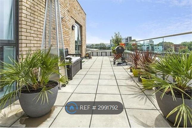 Flat, Queens Court Old Jamaica Road, London photo 4