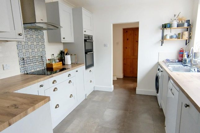 6, Chamberlayne Road, Southampton photo 2