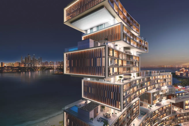 Terraced house for sale in Palm Jumeirah, Beside - Nasimi Beach - The Palm Jumeirah - Dubai - United Arab Emirates