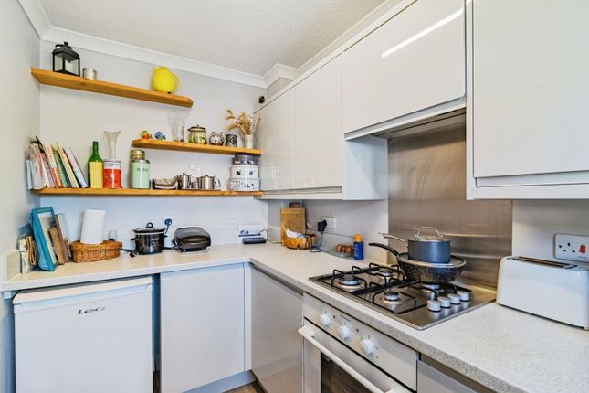 2, Osborn Close, Devon photo 4