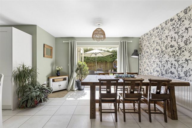 6, Dudley Johnson Close, Cheltenham photo 4