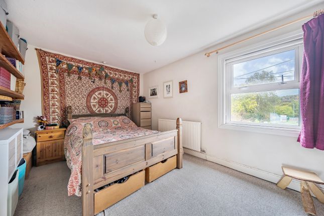 1370330-13-68F7E3...