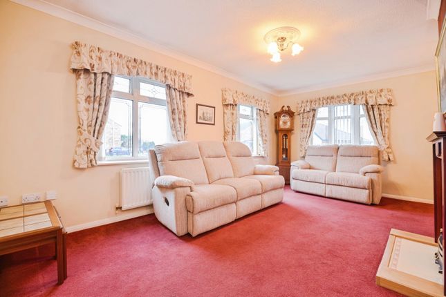 1, Rievaulx Drive, Northallerton photo 3