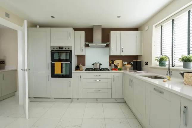 Taylor Wimpey - Oak Park