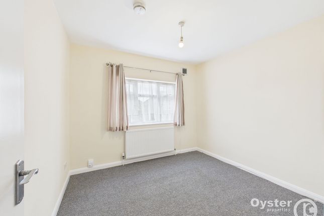 115b Eton Avenue, Wembley photo 4