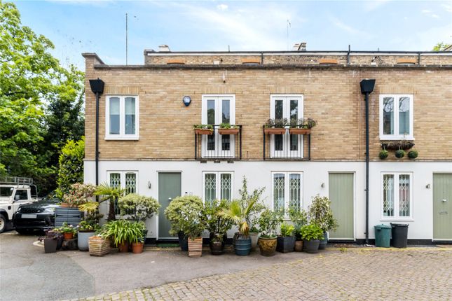 Thumbnail End terrace house to rent in Royal Crescent Mews, Holland Park