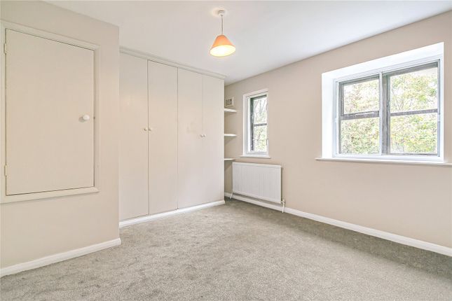 1A, Lanigan Drive, Hounslow photo 4