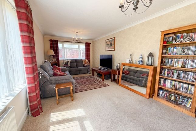 12 Grange Paddock, Grantham photo 4