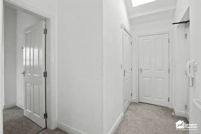 Apartment 27, 2 Gipsey Moth Close, Altrincham photo 3