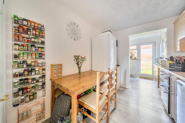 28 Brummell Road, Newbury, Newbury photo 3