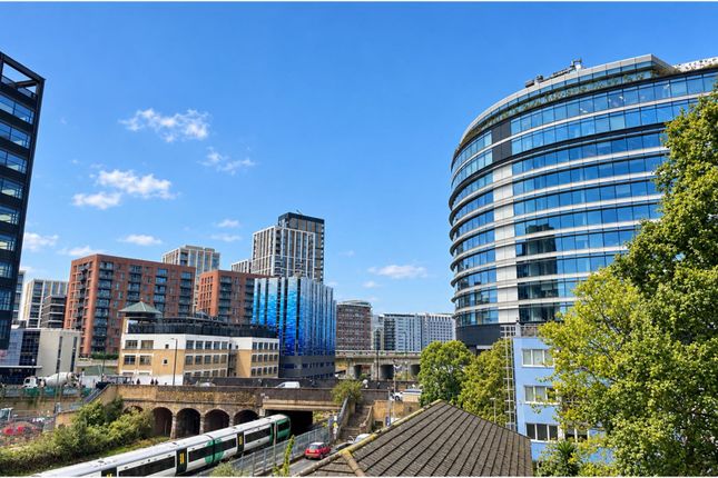 Stewarts Road, Battersea photo 4