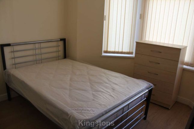 Flat to rent in Keppoch Street, Cardiff
