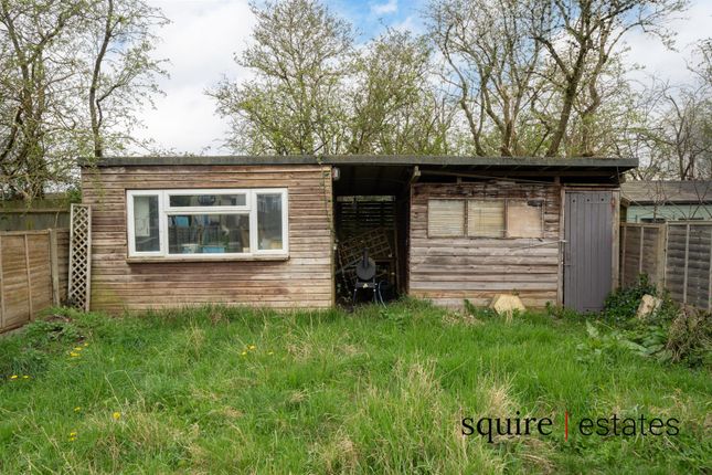 Semi-detached house for sale in Wood Crescent, Hemel Hempstead