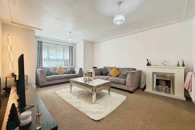 Apartment 4, Beach Court, Wolfreton Road, Hull photo 3