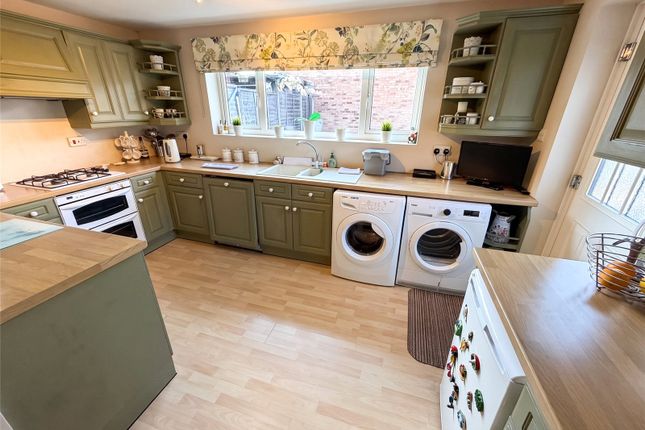 18, Maple Wood, Telford photo 4