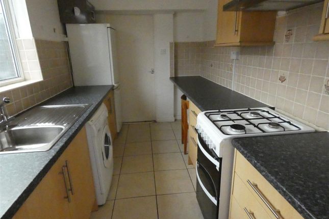 2, Mowbray Street, Heaton photo 2